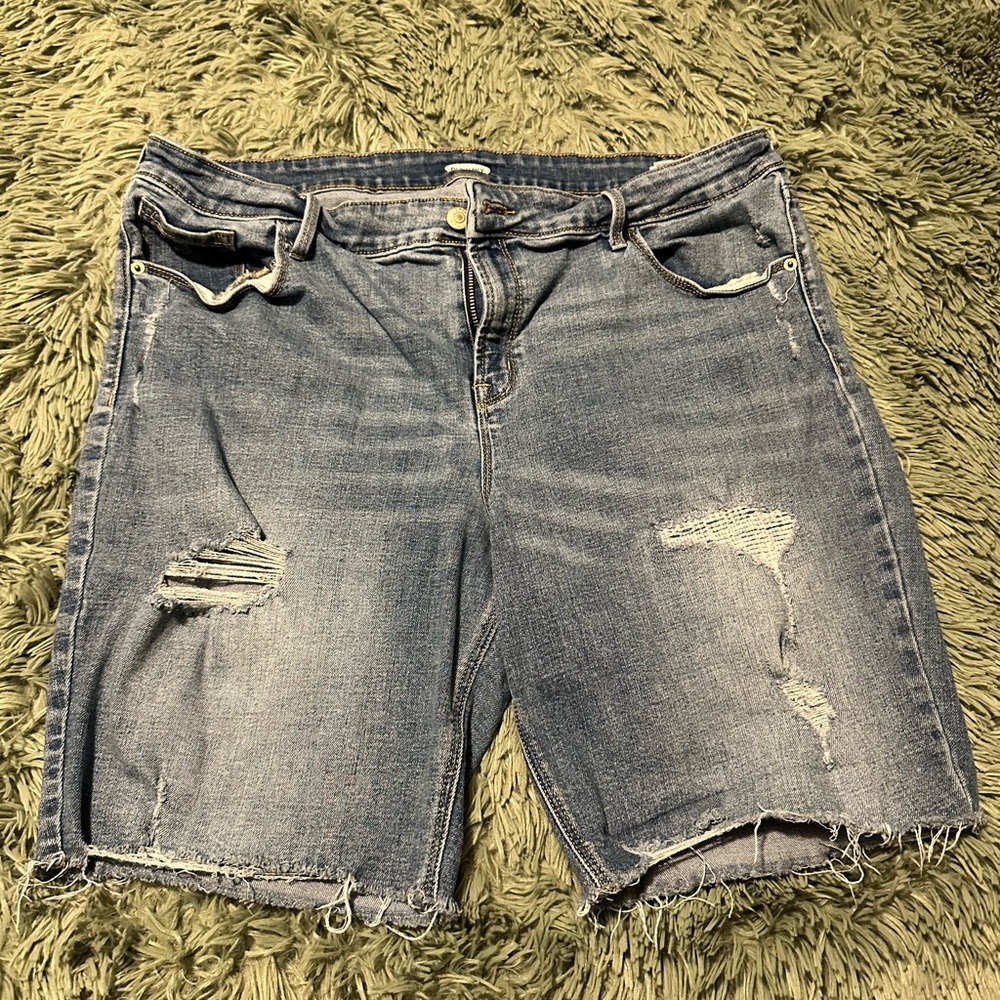 Old navy distressed jean shorts